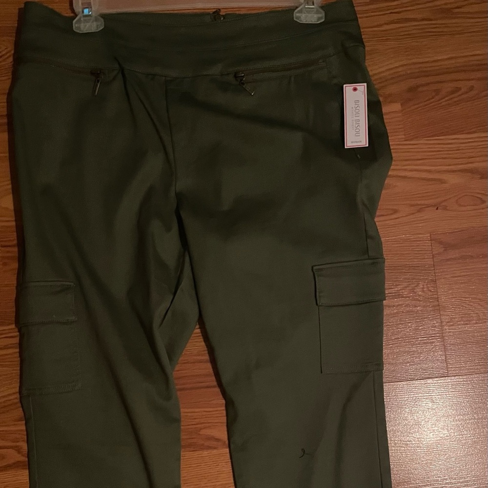 Bisou Bisou cargo straight leg pants size 16W